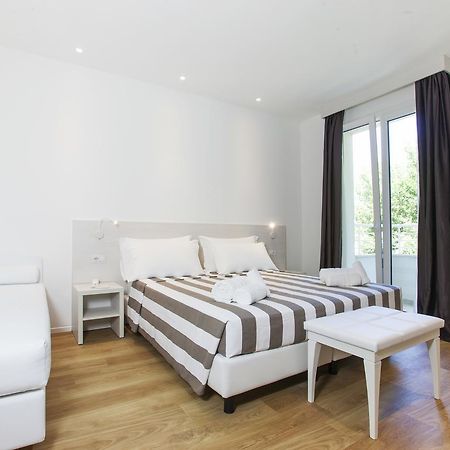 Hotel Houston Suites Rimini Kültér fotó