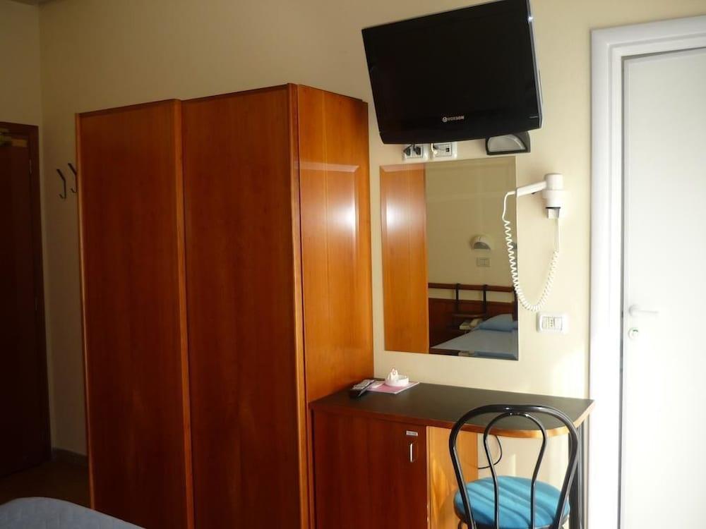Hotel Houston Suites Rimini Kültér fotó