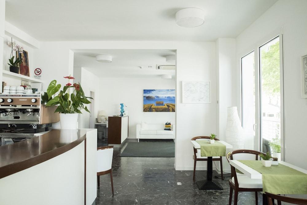 Hotel Houston Suites Rimini Kültér fotó