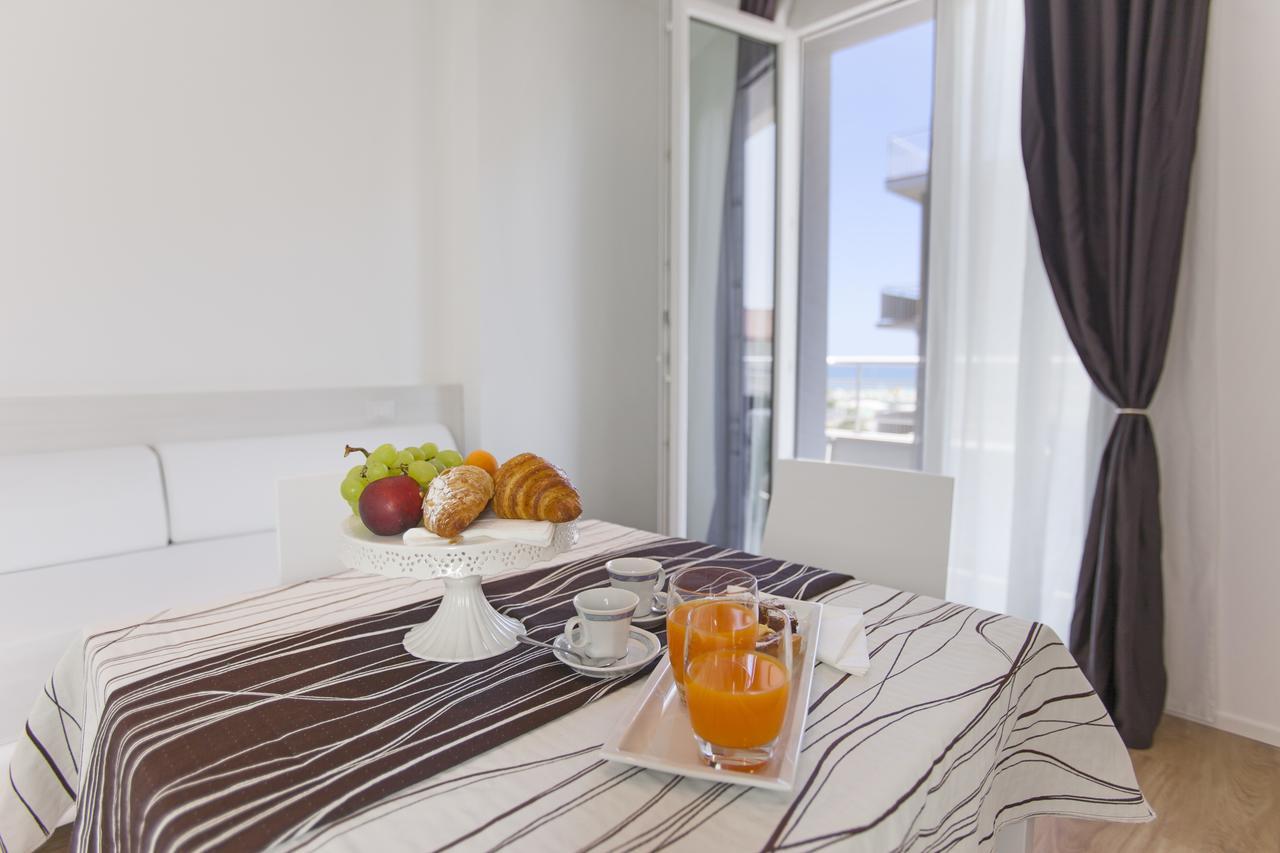 Hotel Houston Suites Rimini Kültér fotó