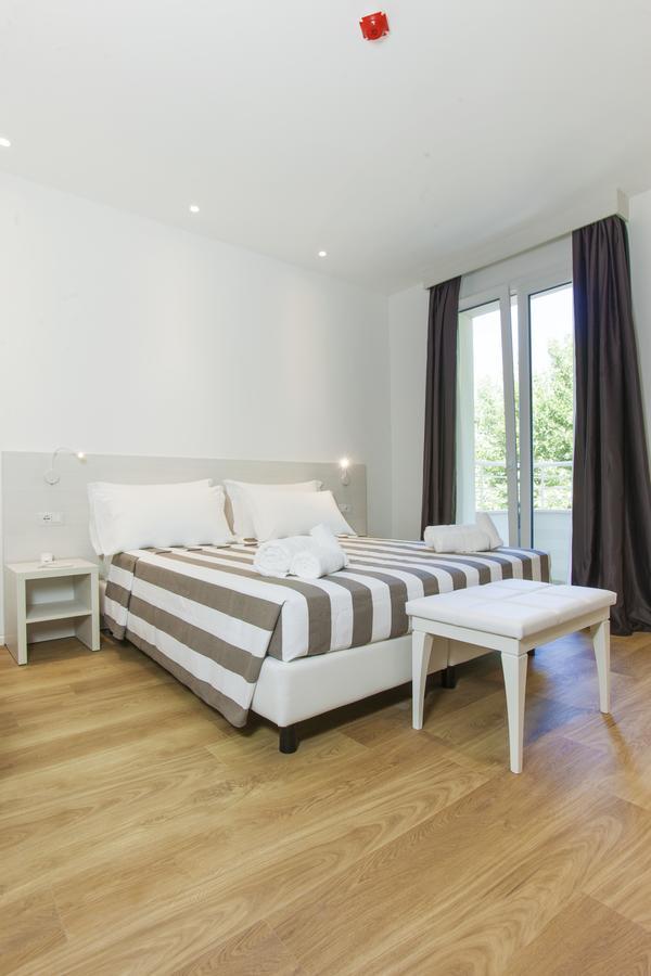 Hotel Houston Suites Rimini Kültér fotó