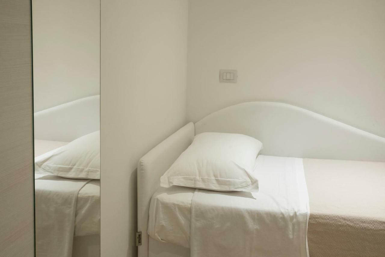 Hotel Houston Suites Rimini Kültér fotó